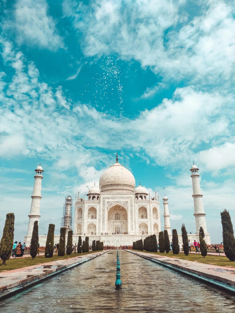 Taj-Mahal, Agra, Uttar-Pradesh-North India